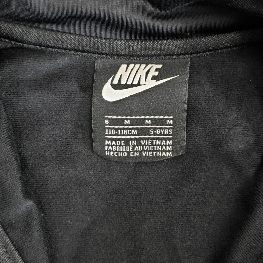 Nike keywords athleticwear